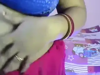 Sexy Desi Hot Beautiful Housewife Blowjob Deepthroat with Her Neighbor