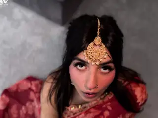 Pakistani Bhabi Aaliyah Yasin Lets a White Cock Cum in Her Mouth