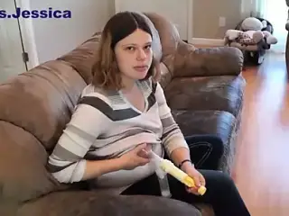 Mrs. Jessica the cow gets her boobs pumped
