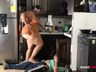 GIRL HIRES PLUMBER TO FIX BROKEN PIPE AND PAYS HIM WITH A FUCK
