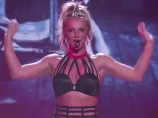 Britney Spears - Fucking hot