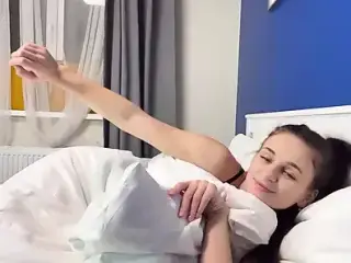 Pregnant girl masturbates in the morning