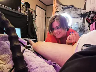 Feeds me his cock till he cumms down my throat