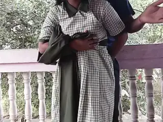 Desi ladaki ne zule par baitkar apane college teacher ke sath kiya Ganda kam