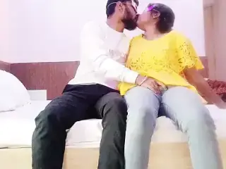 Fucking my hot sexy girl in Oyo room romantic passionate seducing sex in Hd with Hindi clear audio