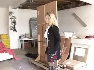 Ficken auf dem Hausflohmarkt bei 80 Euro Waldy