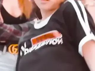 Don't Resist On Fapping To (G)I-DLE's Yuqi