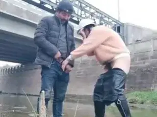 Asian Daddy Gets Outdoor Hj