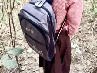 Indian desi school girl fucked in the forest viral MMS