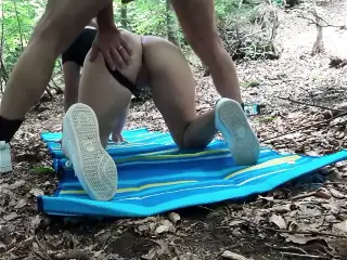 Pee sex outdoors in the woods