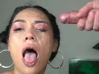 Latina Facial Cumshot