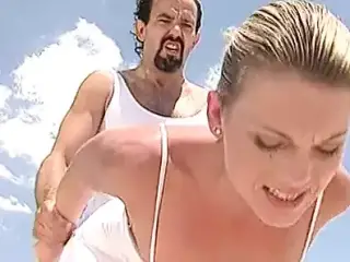 Excellent blonde lady in white gets dick in her tight asshole in the middle of the desert