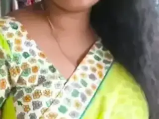 Hot Sri Lankan Tamil Aunty