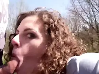 notgeile susi auf dem parkplatz benutzt