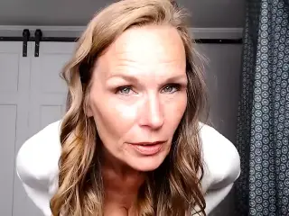 Teacher saw you wanking in class. She gives you something to jerk off to. Countdown included!