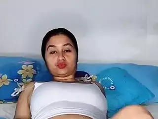 Hot Colombian Talks Dirty to You and Seduces You with Her Huge Pussy