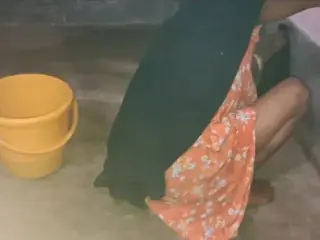 Komal's maid crossed her limits and then jumped from the owner.