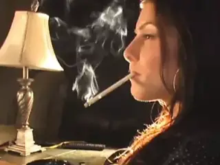Lisa Smoking 120 (1)