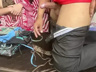 Bhabhi Fucked with Saree Salesman