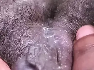 Rubbing my pussy till I cum