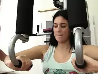 Workout turns into lesbian pussy licking