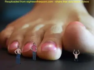 GODDESS MICELYVRATLY GIANTESS