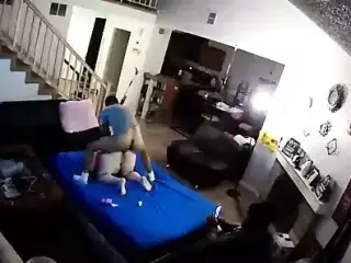 YOUNG GUY FUCKS WIFE UNTIL SHE CUMS