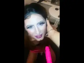 I like how this sissy bitch is treated.