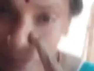 Sexy Aunty Showing a Big Black Boob