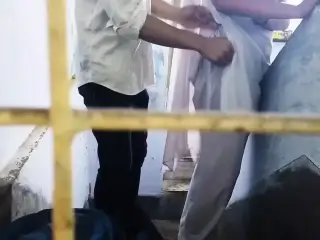 School student ki sex video chupke se record kar dali