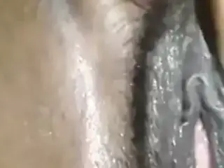 Indian girl does close-up show for boyfriend