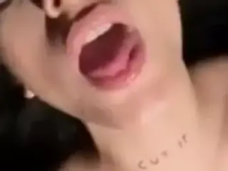 Muie fara inghitire