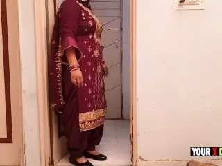 Punjabi bhabhi wants bihari's dick in her pussy when he is pissing in the bathroom