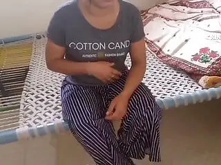 Bhabhi ki Desi boy sex in house Hindi audio.