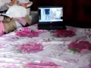 Chachi ko pehle laptop me bf dikhayi fir unki gaand mari