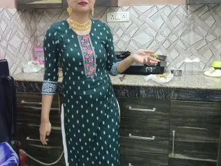 Indian Punjabi Ma Put New Desi Chudai Full Galiyan Punjabi Full HD Desi Sardarni Stepmum Wound Mari In Kitchen