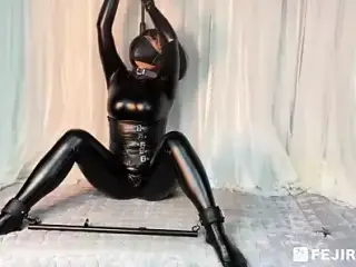 Fejira com – Leather bodysuit bondage by my girlfriend