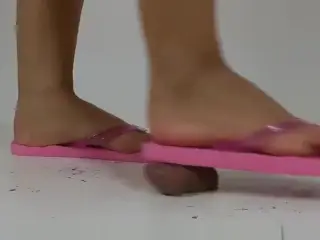 High Heels Heidis Side-Cock Crush with my new Flip Flops 1