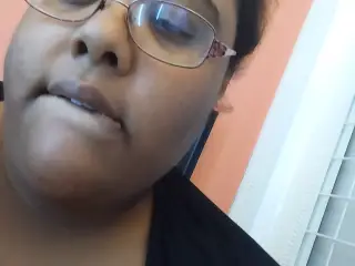 Playing with my fat pussy in dressing room