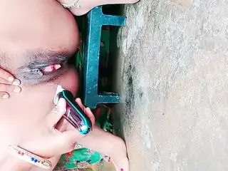 Desi alone bhabhi SAVING VERY LONG HAIRY PUSSY and fingring niked bath leaked viral mms