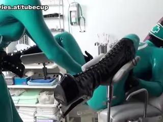 Tanja in Latext Nurses