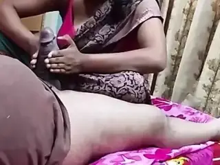 Indian lover Kissing and Boob sucking and Gf Gives Blowjob – NYC