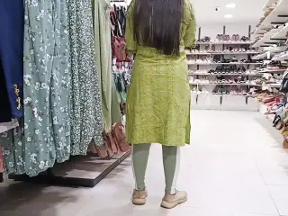 Step Sister ko jabardasti Shopping Mall bol kar apne Room le jakar jabardasti karke chod dia