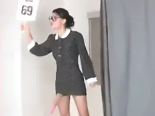 Prude girl at the gloryhole