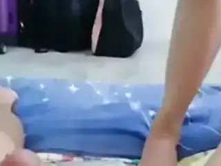 Awek Melayu henjut batang