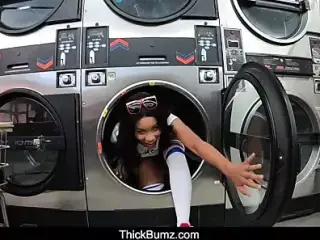 Bubble Butt Ebony Babe Jenna Foxx Fucks at the Laundromat