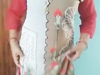 New Mami meri ghar aayi mene usko ptake nude open video