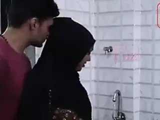 Naukrani Ko Pela