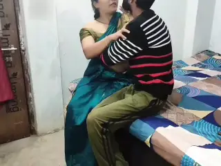 Roli didi ko raat me ghar bulaa ke gaand maari step sister fucked by younger stepbrother with clear hindi audio