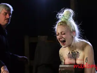 Pale Babe Screams out as Whipped on Back